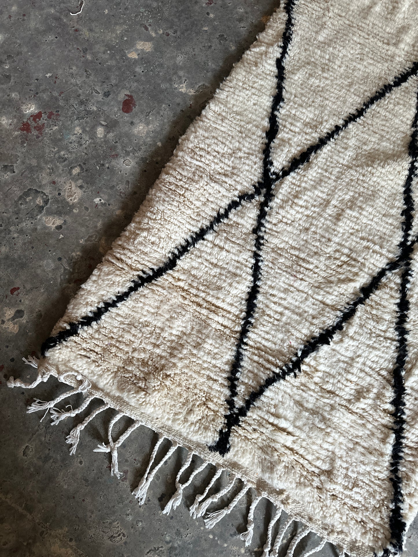 שטיח מסדרון | מעוינים שחור לבן