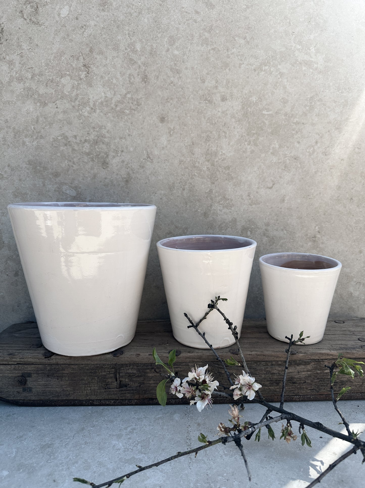 בית עציץ | White collection