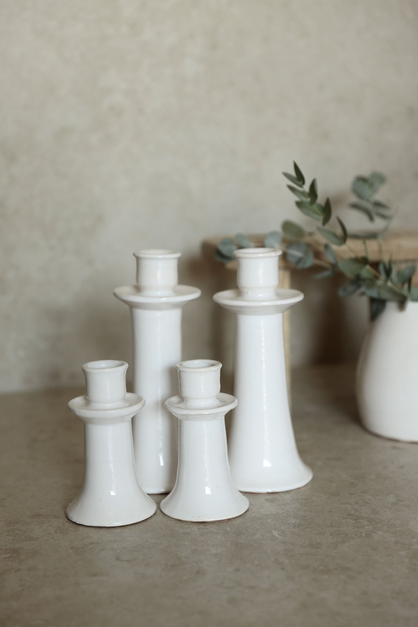 פמוט | White collection