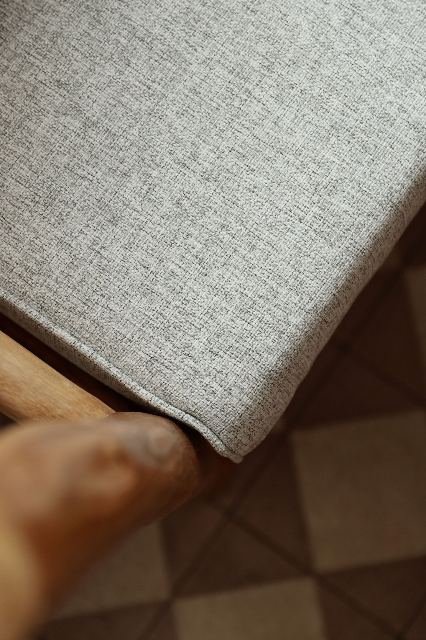 ספה מעץ טיק