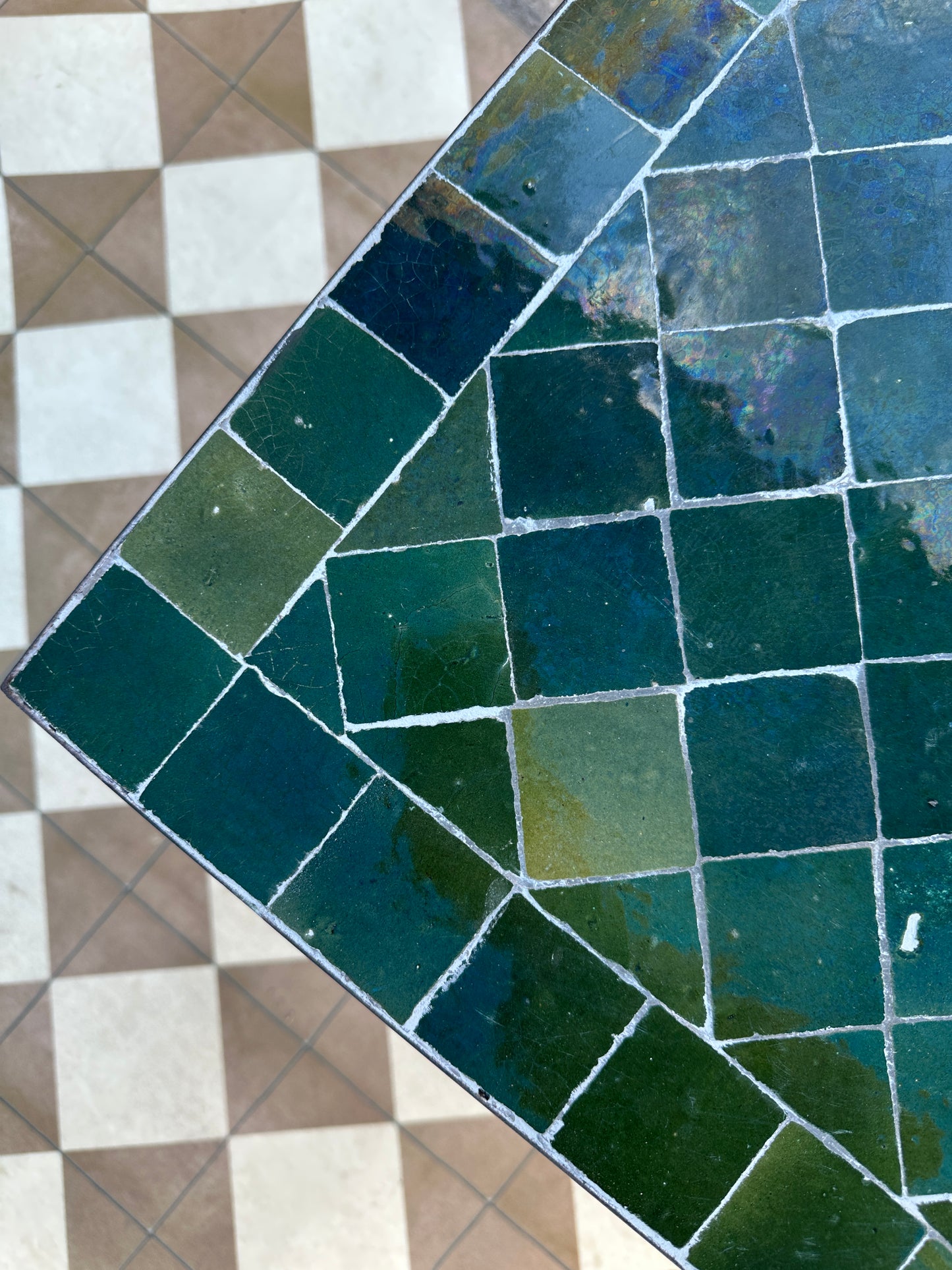 שולחן מוזאיקה מרובע | ירוק מלא