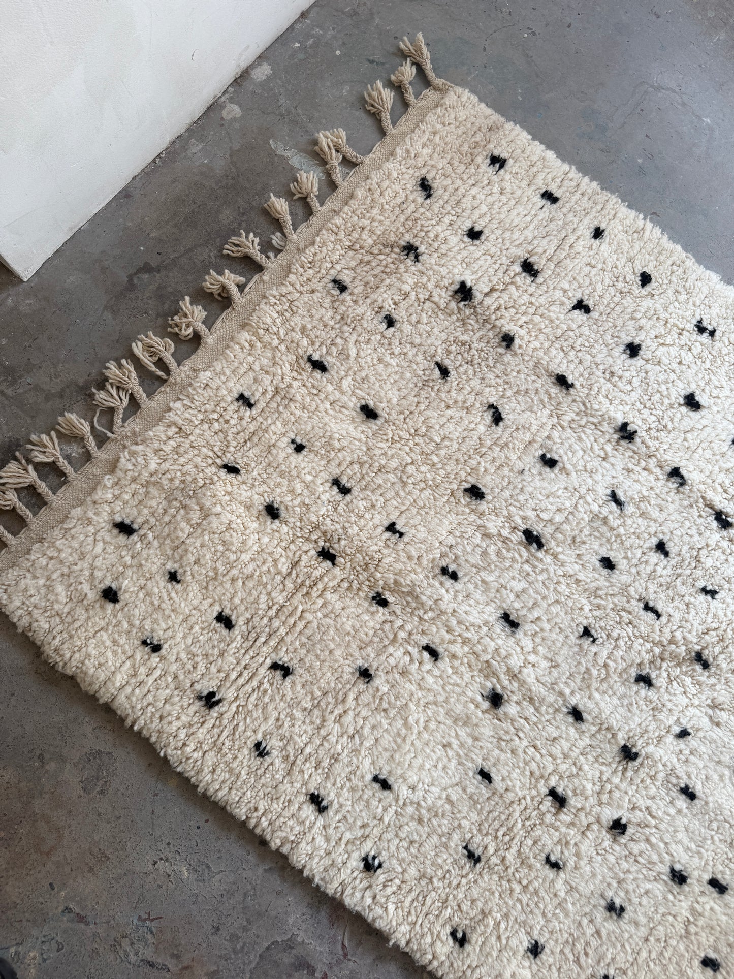 שטיח צמר | נקודות