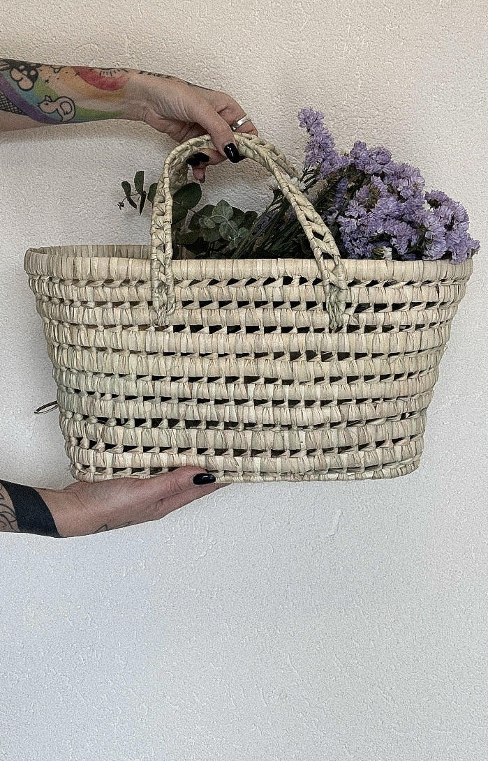 סלסלת קש אובאלית עם ידיות