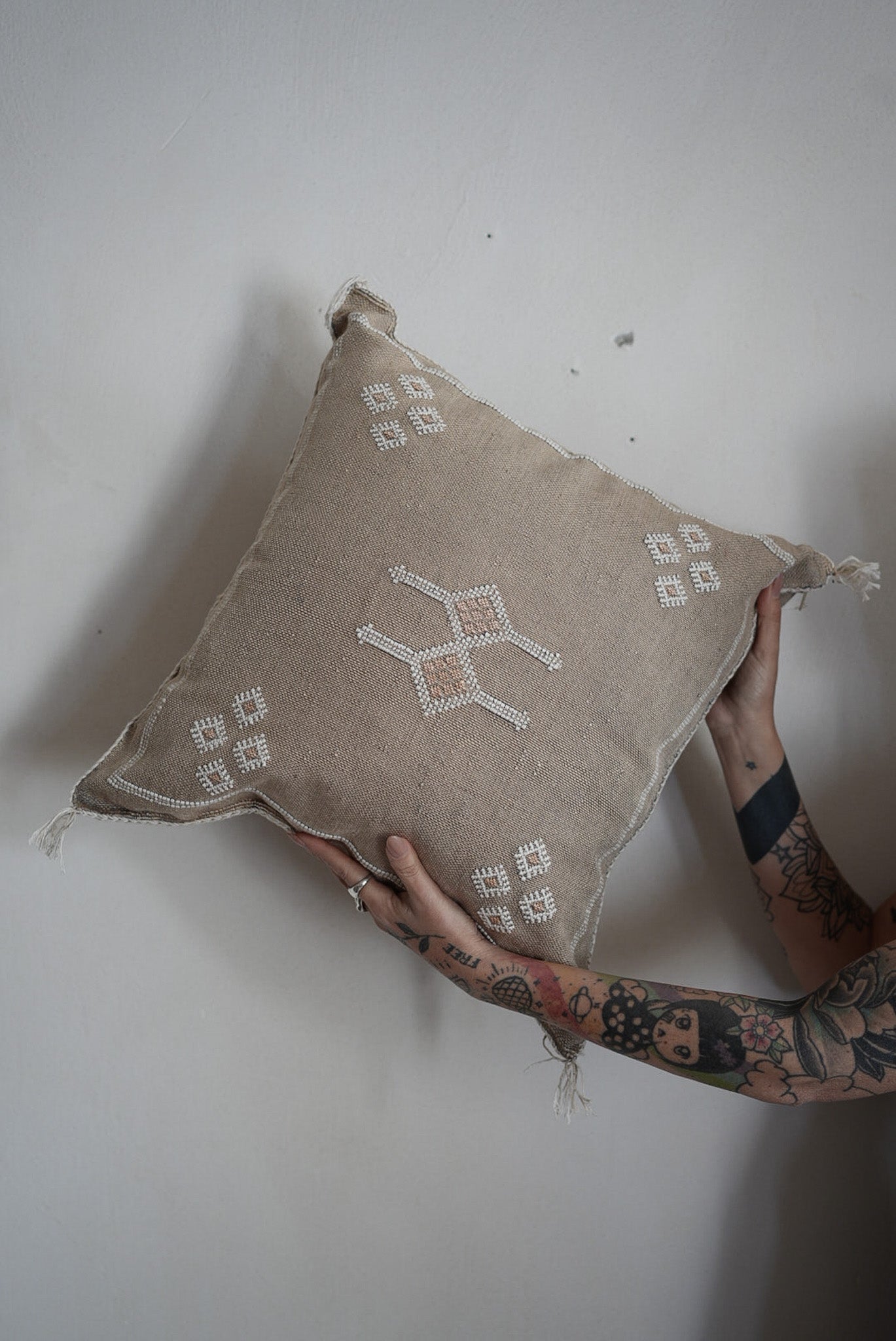 כרית סברה | בז'