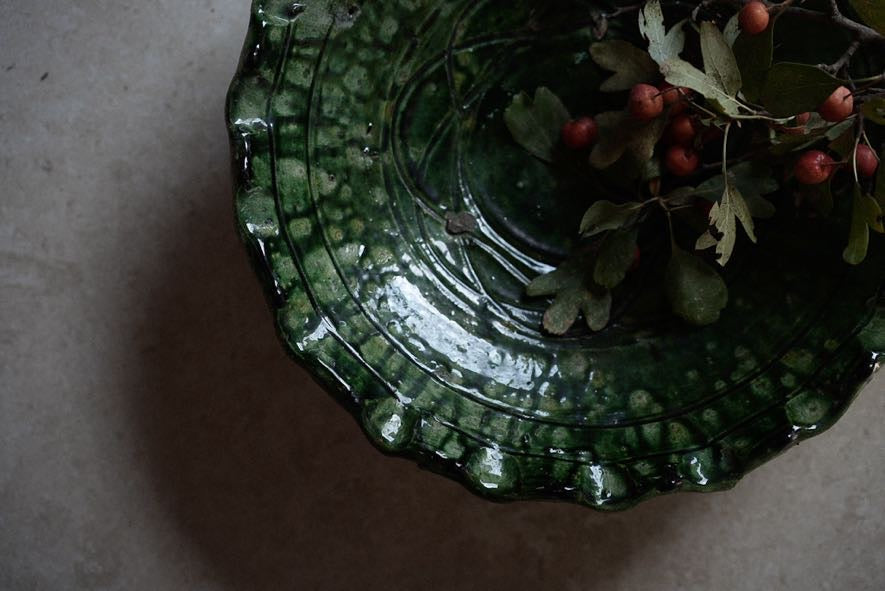 קערת טמגרוט | גלים