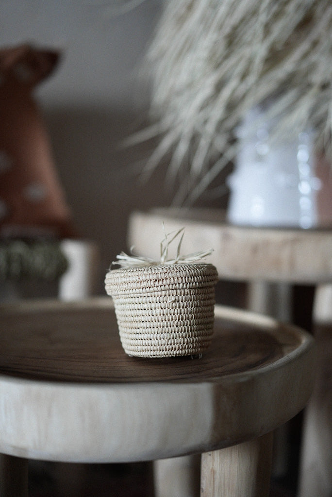 קופסת קש סרוגה