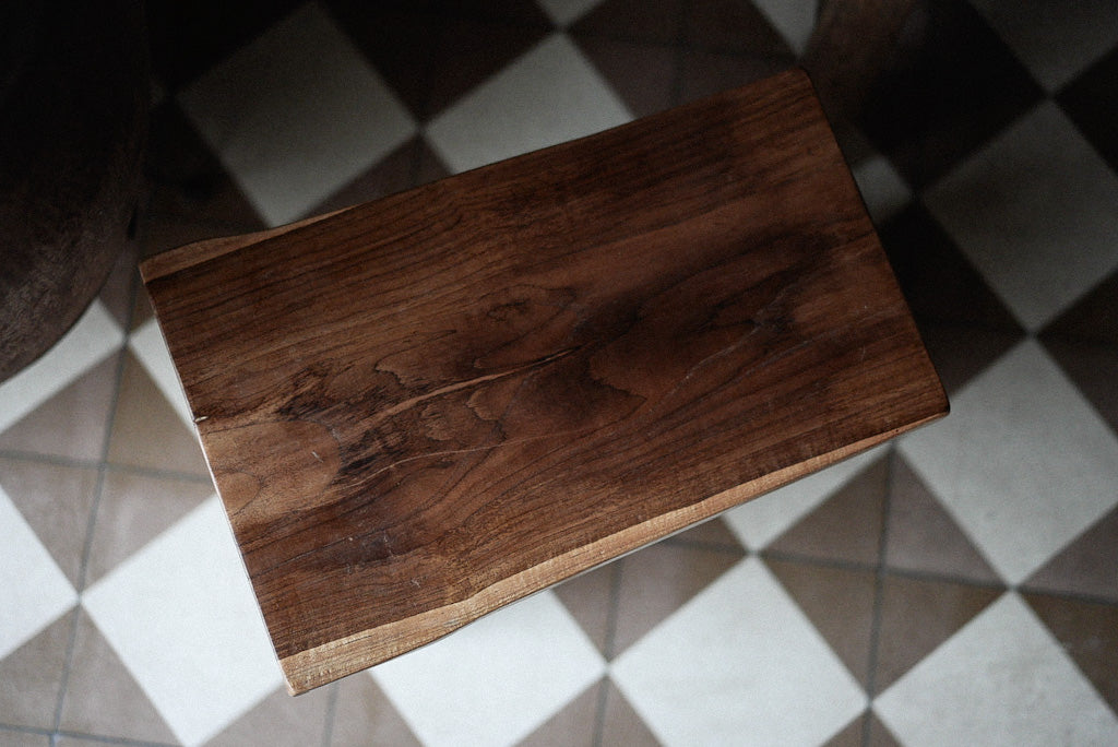 דרגש מעץ טיק