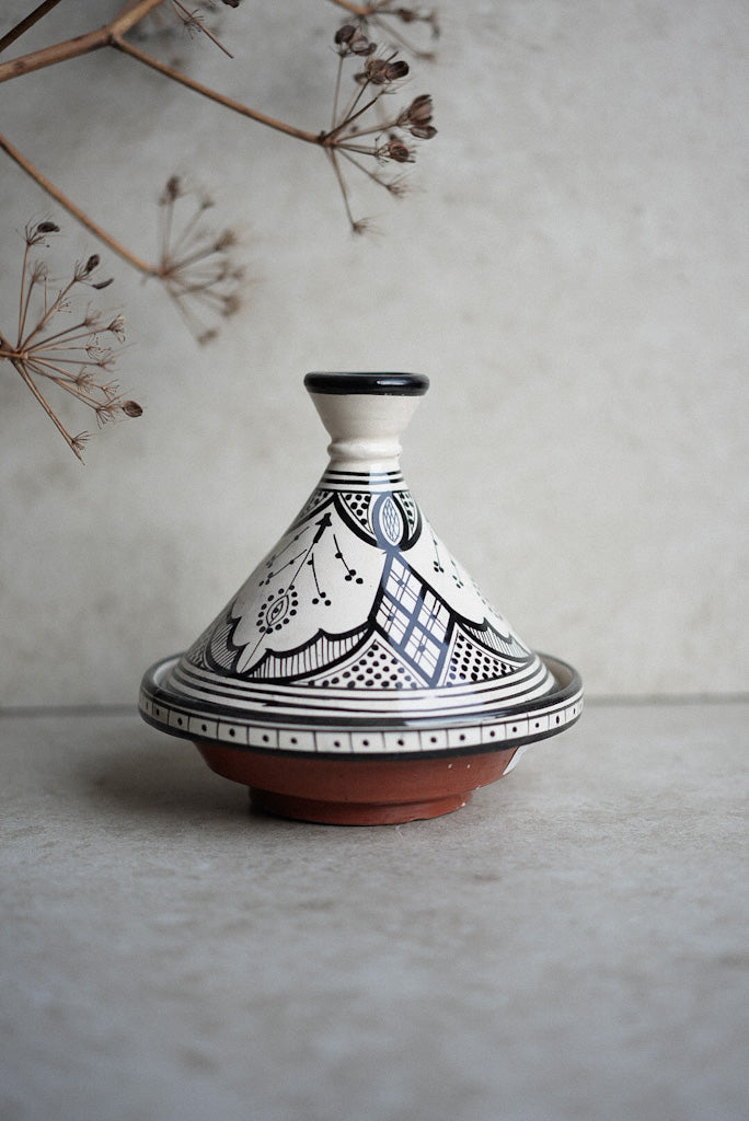 טאג'ין מצויר | שחור