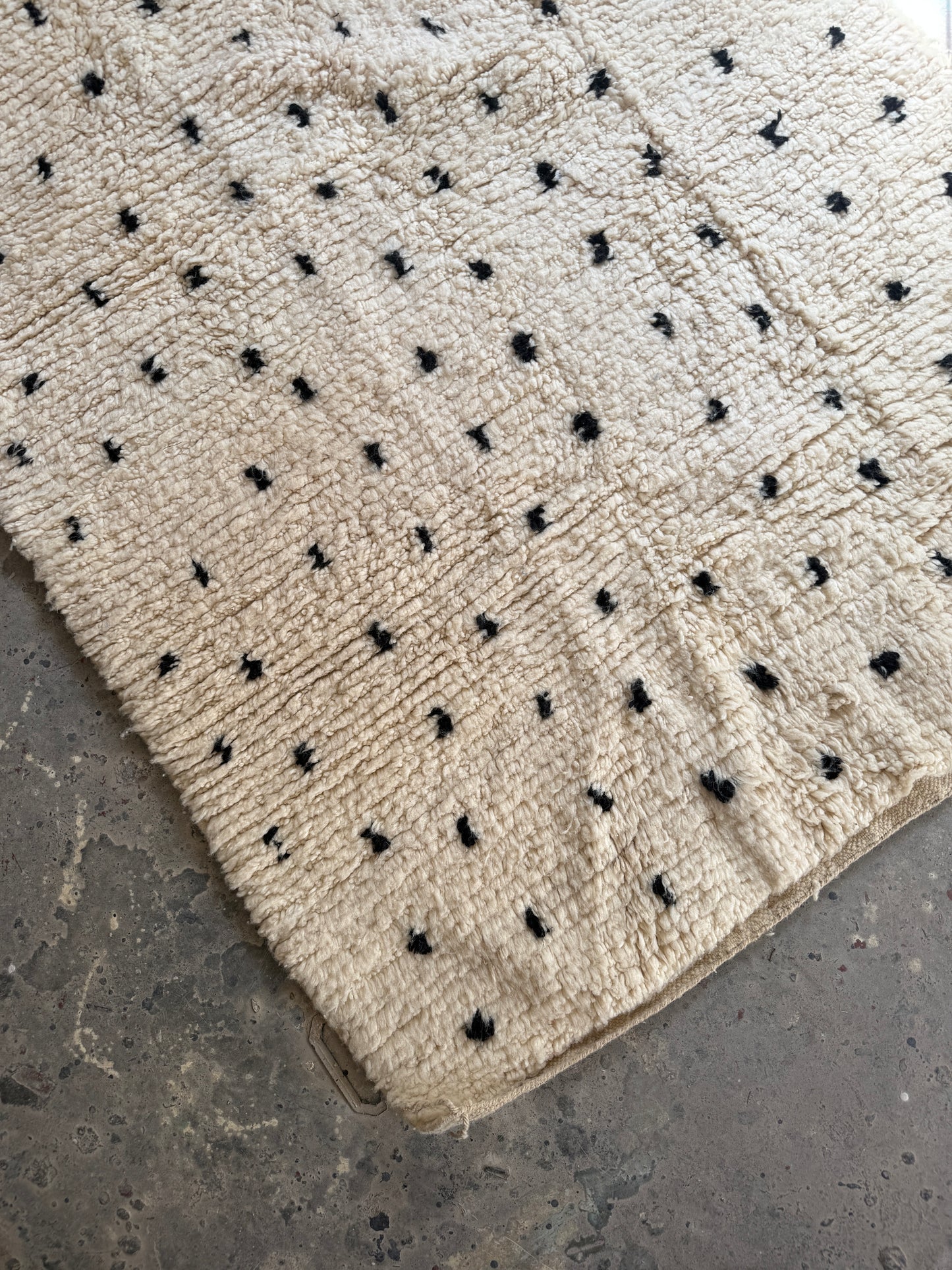 שטיח צמר | נקודות