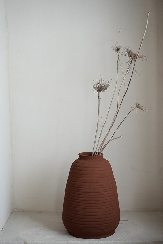 ואזה חרס סטריפ | חום