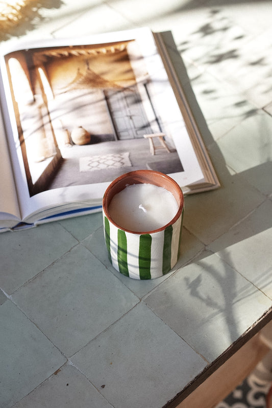 נר ארומטי בכלי | ירוק פסים