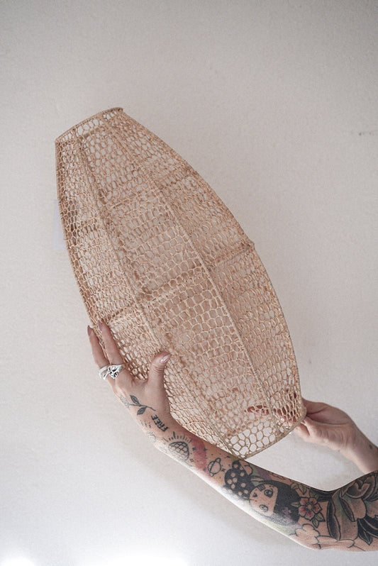 אהיל קונוס | רפיה סרוגה