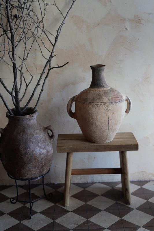 כד חרס ברברי | מעוטר