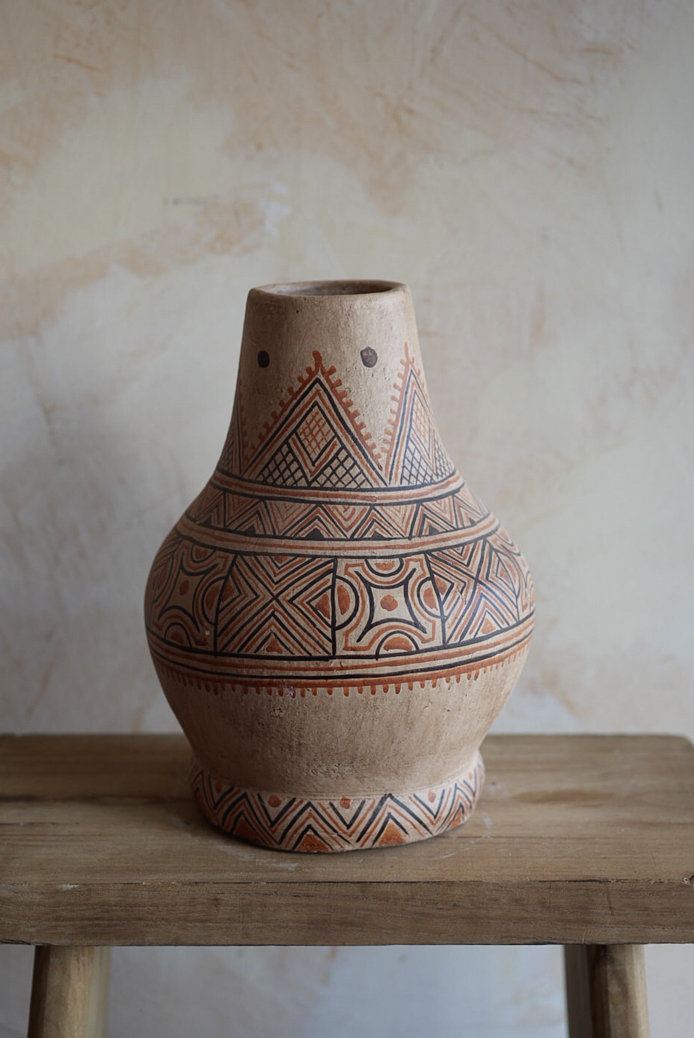 אגרטל ברברי | מעוטר