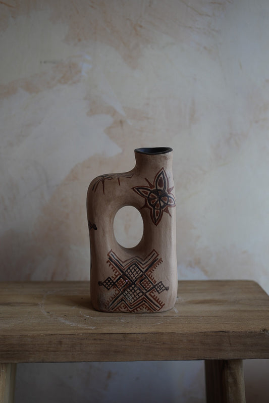 ואזה ברברית | מעוטרת