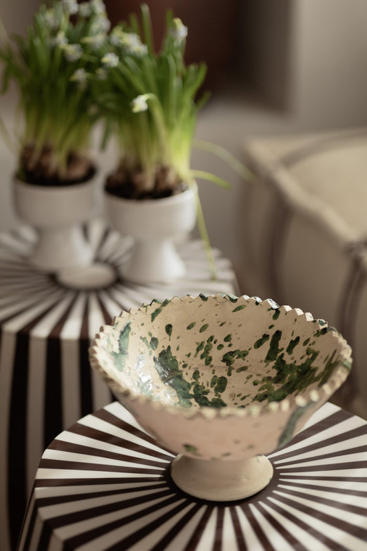 קערה על רגל פרא | ירוקה