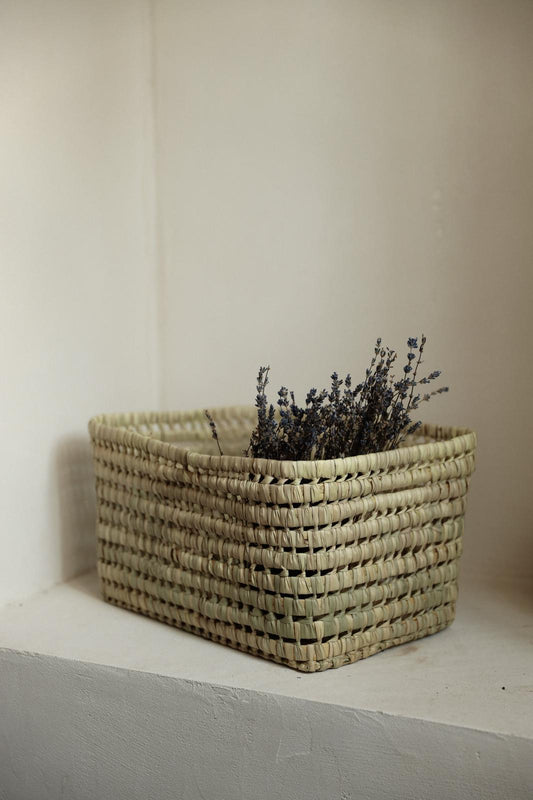 סלסלת קש גבוהה