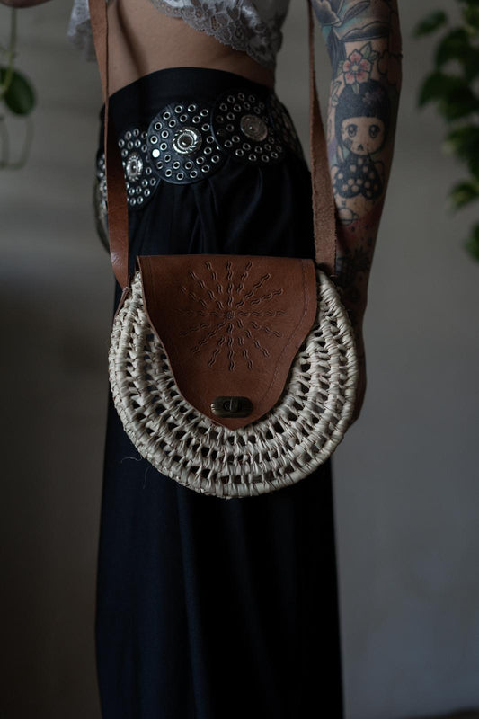 תיק צד עור וקש